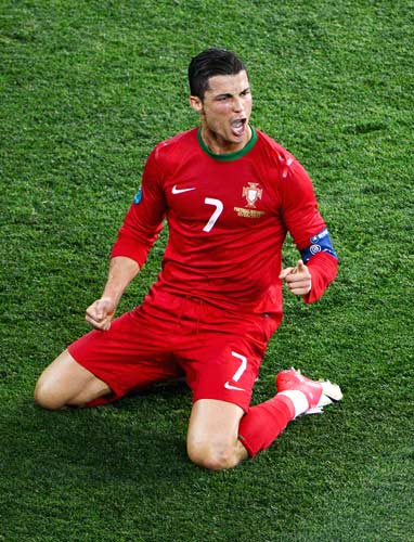 张镇麟16分王哲林14+7 上海大胜送辽宁4连败