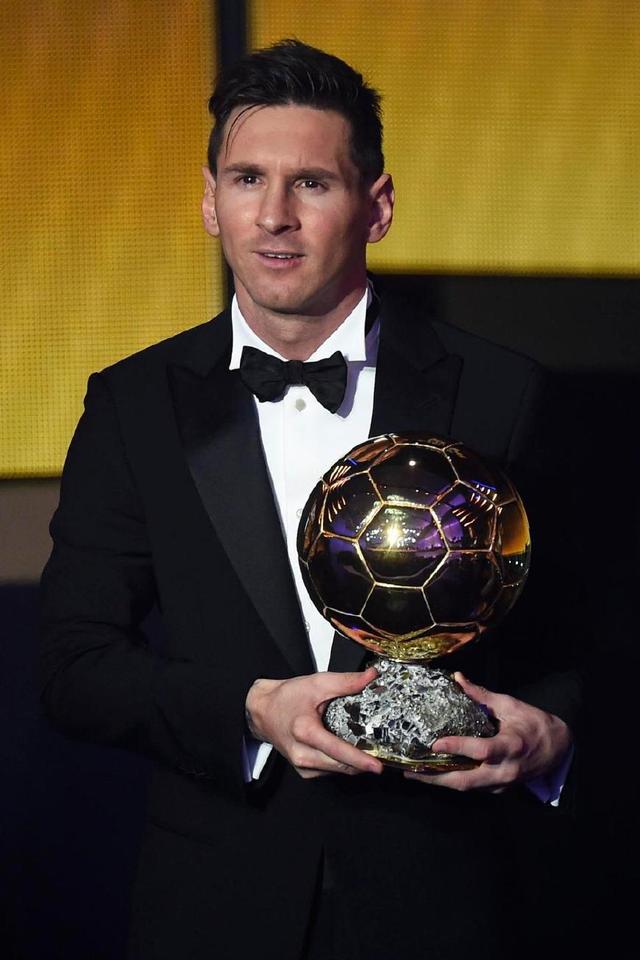 体育比赛实时资讯更新 各大联赛最新赛况持续关注