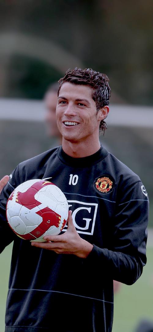 火箭重签旧将！斯通酝酿4换1交易报价国王，施罗德辅佐杜兰特？