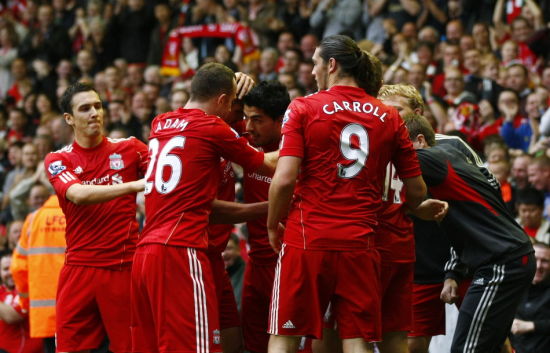 黑豹乐队热情燃唱《魔域》热血战歌