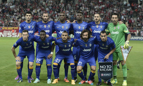 足坛狂欢一夜！巴萨3-2皇马夺冠，拜仁8-1大胜