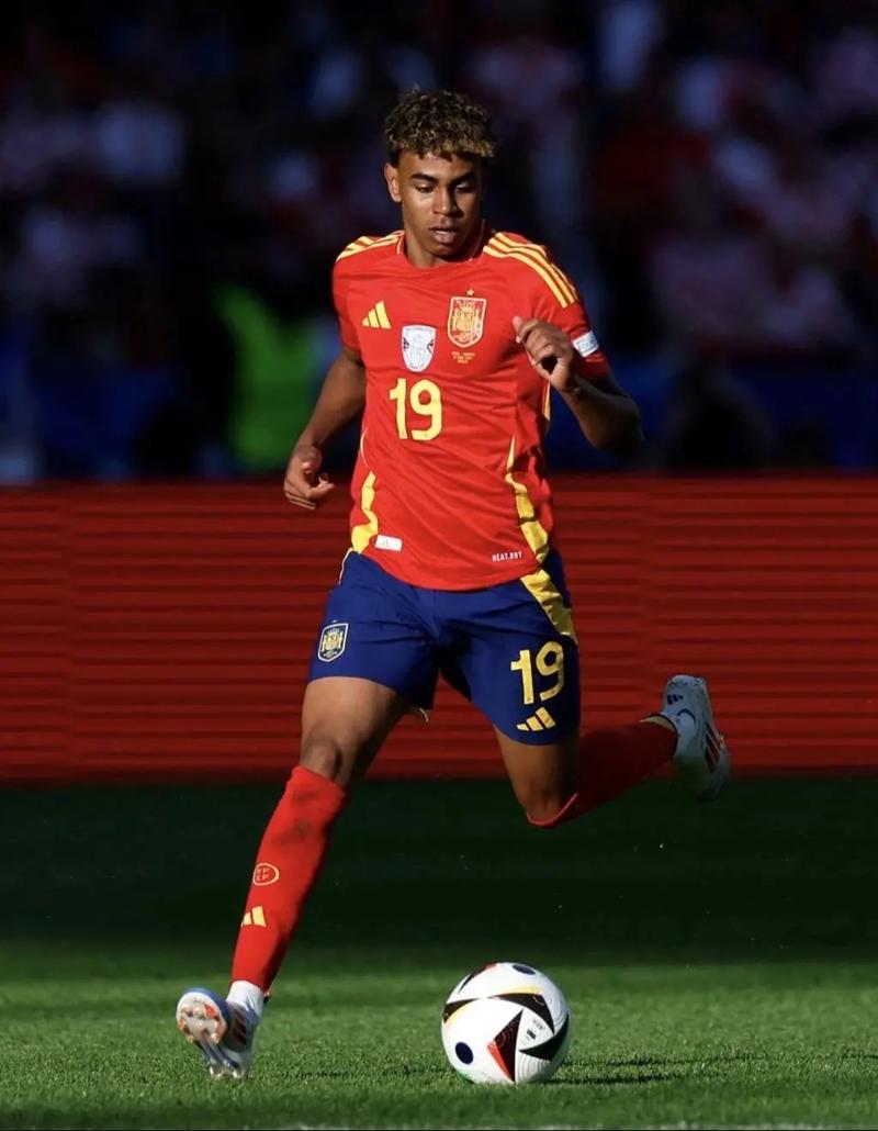 湖人91-107不敌马刺 球员评价：东契奇优秀，2人及格，7人崩盘