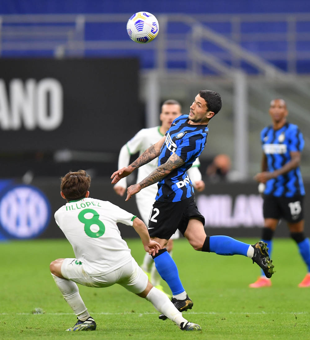 [图]席尔瓦梅开二度 青岛海牛客场战平成功保级