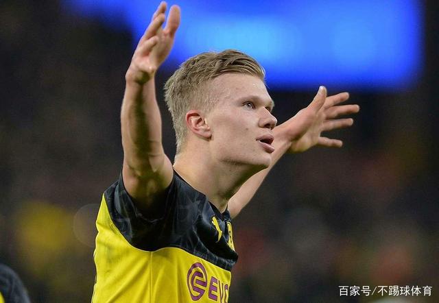 留洋首冠+生涯115冠！小胖全英采访难掩喜悦登热