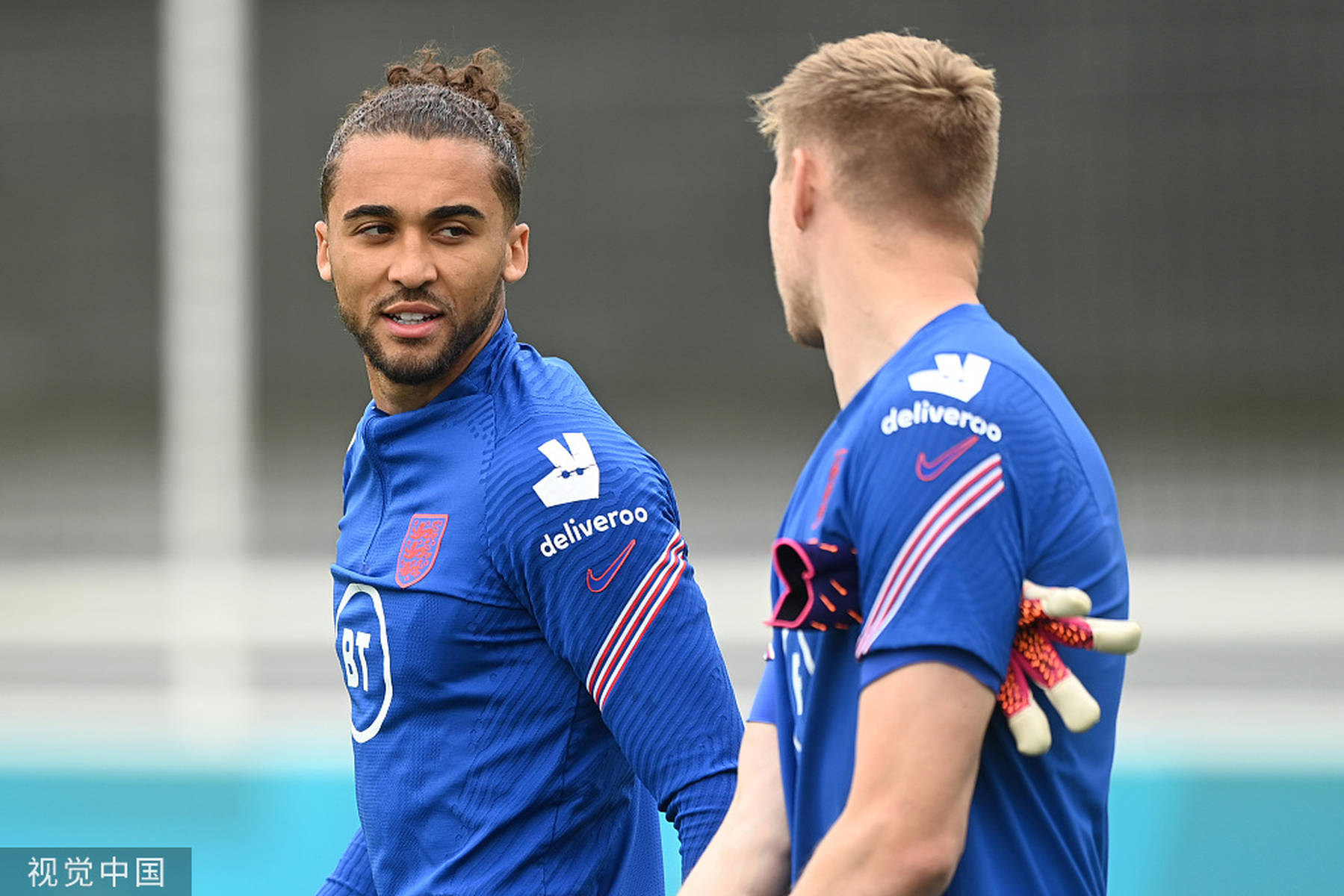 上海海港4-3险胜青岛海牛 豪取四连胜继续领跑中超